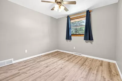 W1940 Vans Court, Kaukauna, WI 54130 - Photo 13