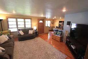 2933 Sunray Ln, Green Bay, WI 54313 - Photo 3