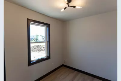 W5896 Edgewood Drive, Menasha, WI 54952 - Photo 5