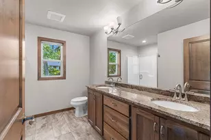 2731 Crestwood Springs Ct, Green Bay, WI 54304 - Photo 25