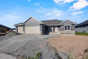 1418 Divinity Dr, De Pere, WI 54115 - Photo 5