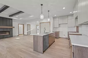 1418 Divinity Dr, De Pere, WI 54115 - Photo 17