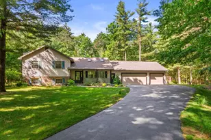 N2040 Majestic Pines Cir, Wautoma, WI 54982 - Photo 49