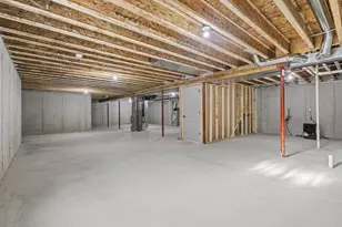1399 Crossroads Dr, De Pere, WI 54115 - Photo 33