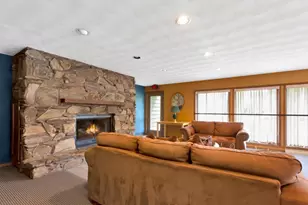 940 Babcock St, Neenah, WI 54956 - Photo 19