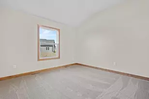 1400 Divinity Dr, De Pere, WI 54115 - Photo 11