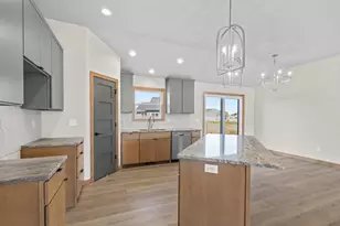 1400 Divinity Dr, De Pere, WI 54115 - Photo 5