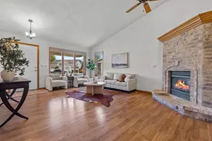 N9513 Cathy Ct, Appleton, WI 54915 - Photo 9