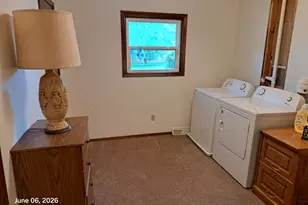 1121 Calder St, Menasha, WI 54952 - Photo 11