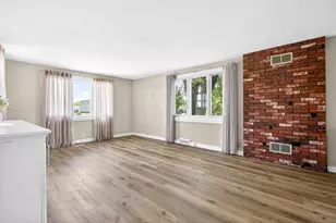 801 W Scott St, Fond du Lac, WI 54937 - Photo 5