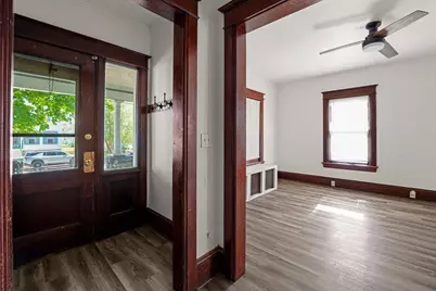 513 Ceape Avenue, Oshkosh, WI 54901 - Photo 5