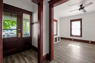 513 Ceape Ave, Oshkosh, WI 54901 - Photo 5