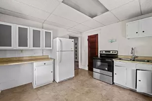 513 Ceape Ave, Oshkosh, WI 54901 - Photo 15