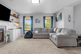 1204 Fairfax St, Oshkosh, WI 54904 - Photo 13