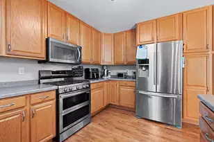 1204 Fairfax St, Oshkosh, WI 54904 - Photo 19