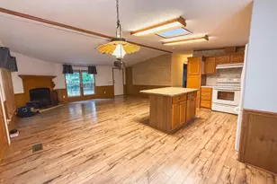 12323 Leo's Rd, Suring, WI 54174 - Photo 15