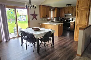 1264 Blue Ridge Dr, Green Bay, WI 54304 - Photo 3