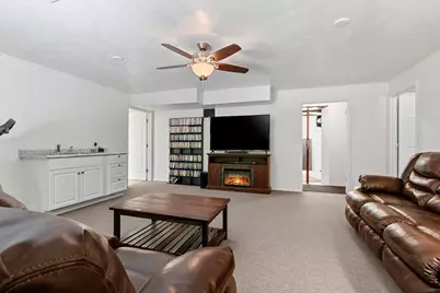 2595 Edgewood Lane, Green Bay, WI 54302 - Photo 31