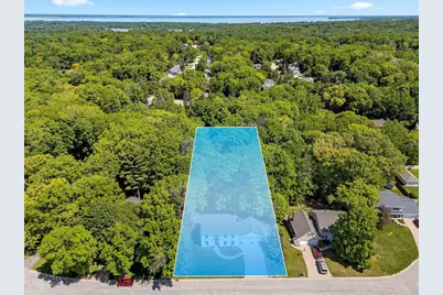 2595 Edgewood Lane, Green Bay, WI 54302 - Photo 3