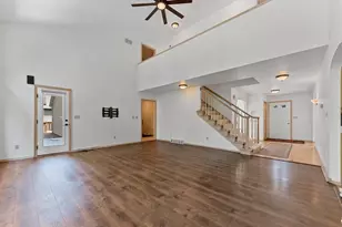 2595 Edgewood Ln, Green Bay, WI 54302 - Photo 11