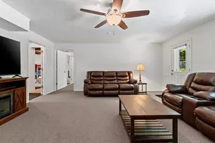 2595 Edgewood Ln, Green Bay, WI 54302 - Photo 33