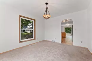 2595 Edgewood Ln, Green Bay, WI 54302 - Photo 15