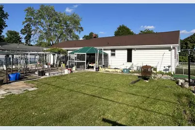 2276 Shady Lane, Green Bay, WI 54313 - Photo 3