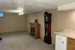 2276 Shady Ln, Green Bay, WI 54313 - Photo 17