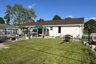 2276 Shady Ln, Green Bay, WI 54313 - Photo 27