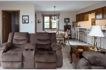 930 Manor Drive #63, Neenah, WI 54956 - Photo 9