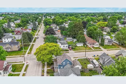 402 E Lincoln Avenue, Oshkosh, WI 54901 - Photo 27