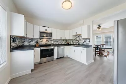 402 E Lincoln Avenue, Oshkosh, WI 54901 - Photo 7