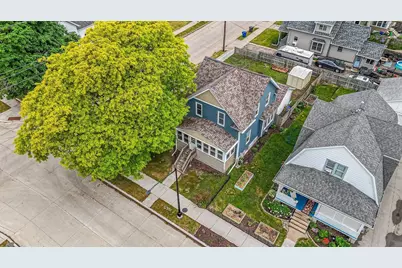 402 E Lincoln Avenue, Oshkosh, WI 54901 - Photo 25