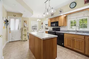 417 Wolf River Dr, Fremont, WI 54940 - Photo 9