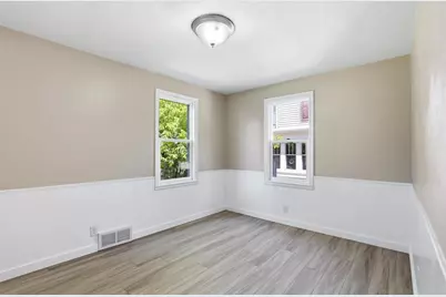 1831 S Oneida Street, Appleton, WI 54915 - Photo 5
