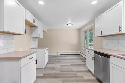237 S Clay Street, De Pere, WI 54115 - Photo 17