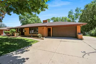 237 S Clay St, De Pere, WI 54115 - Photo 79
