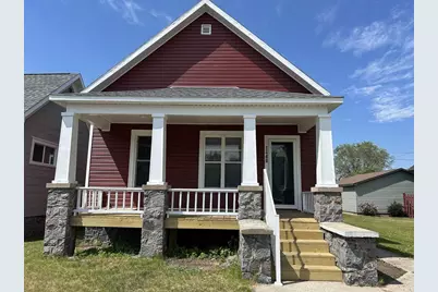 1440 Garfield Avenue, Marinette, WI 54143 - Photo 1