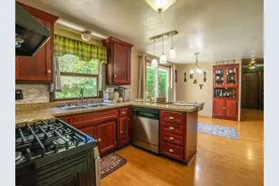 4212 Hillcrest Drive, Oneida, WI 54115 - Photo 9