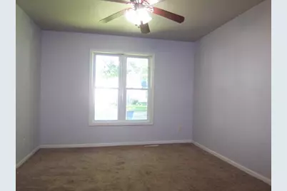 1214 S Greenwood Avenue, Green Bay, WI 54304 - Photo 9