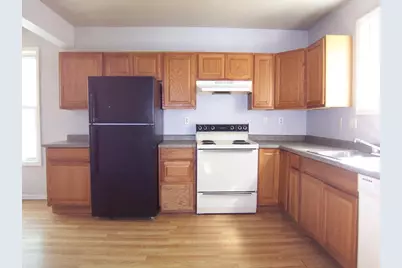 1214 S Greenwood Avenue, Green Bay, WI 54304 - Photo 3