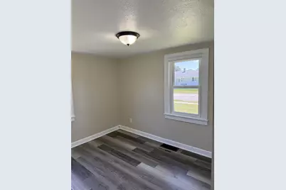 813 Roosevelt Street, Menasha, WI 54952 - Photo 9