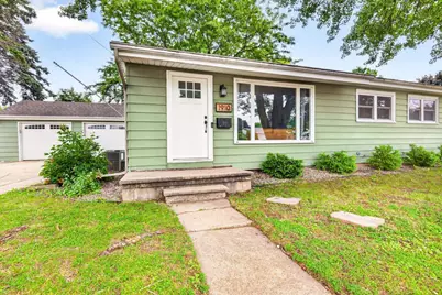 1910 Georgia Street, Oshkosh, WI 54902 - Photo 3