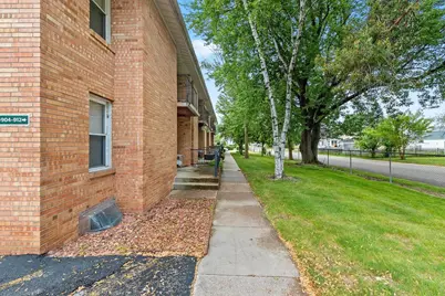 908 Georgia Street, Oshkosh, WI 54902 - Photo 27