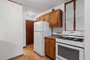 908 Georgia St, Oshkosh, WI 54902 - Photo 11