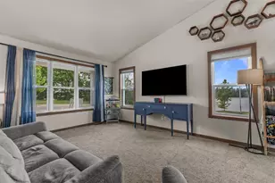 607 W 5th St, Shawano, WI 54166 - Photo 11