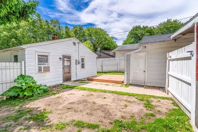 1200 S Greenwood Avenue, Green Bay, WI 54304 - Photo 17
