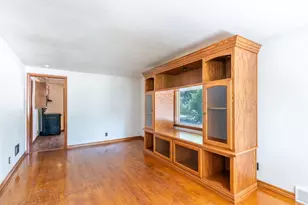 1200 S Greenwood Ave, Green Bay, WI 54304 - Photo 5