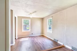 1200 S Greenwood Ave, Green Bay, WI 54304 - Photo 11