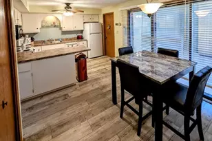 1235 W Nicolet Cercle, Appleton, WI 54914 - Photo 5